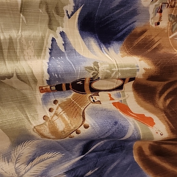 Tommy Bahama Short Sleeved 100% Silk Camp Shirt Abstract Print The Band - Picture 8 of 11